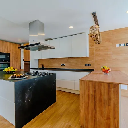 Private Luxury In Tenerife Villa Arona (Tenerife)