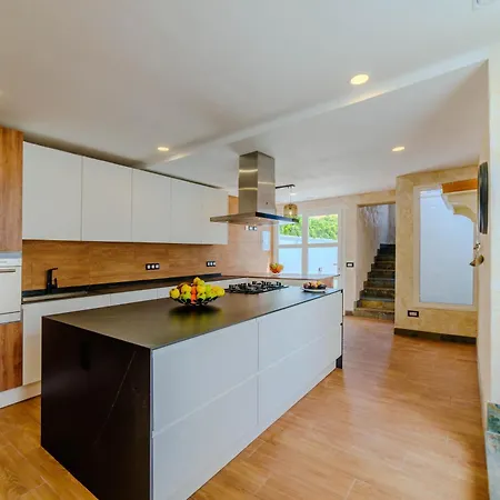 Private Luxury In Tenerife * Arona (Tenerife)