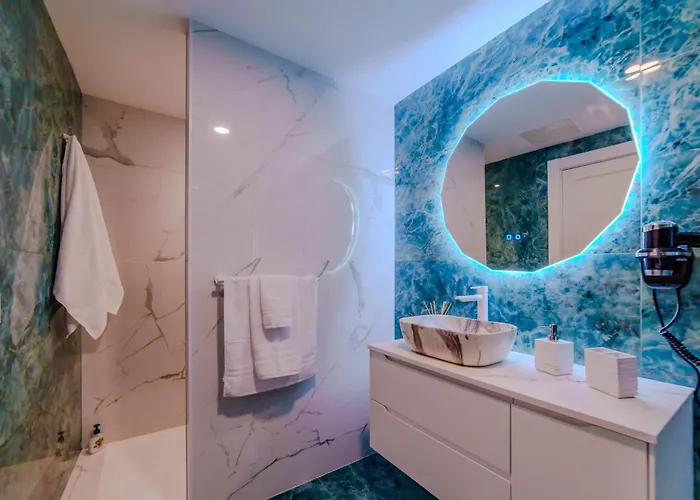 Private Luxury In Tenerife فيلة